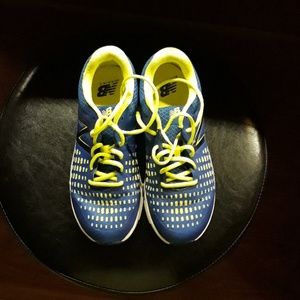 New balance wide running shoes